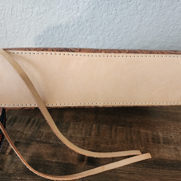 Consuela Sally Midtown Crossbody Purse And Sally Card Organizer Embossed Leather - Picture 6 of 13